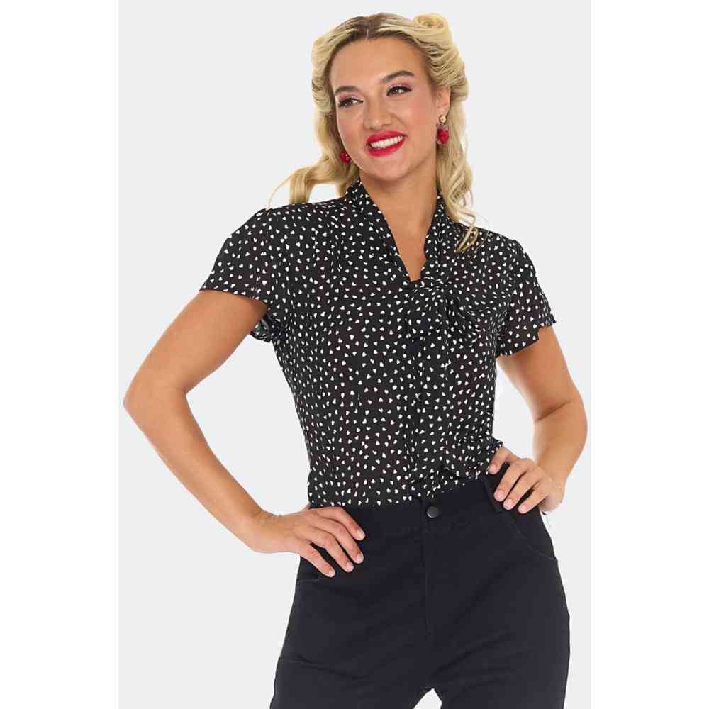 Voodoo Vixen - Black Heart Print Tie Neck Bluse - Schwarz